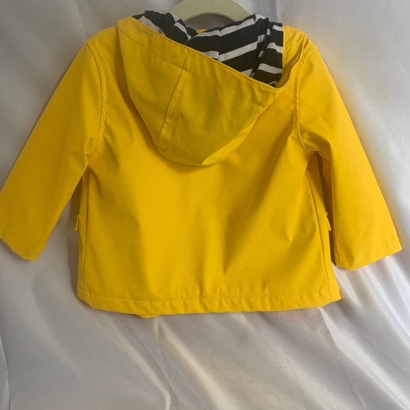 Yellow Joe Fresh Raincoat 12-18mos - Picture 4 of 4
